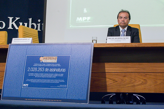 160329 Ato Entrega Assinaturas 10 medidas Combate Corrupcao - Antonio (26).jpg