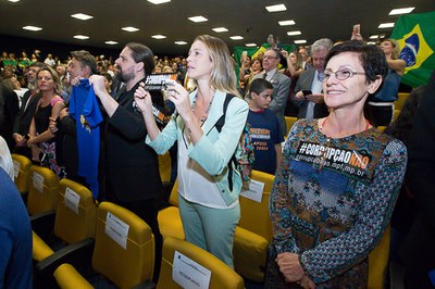 160329 Ato Entrega Assinaturas 10 medidas Combate Corrupcao - Antonio (27).jpg