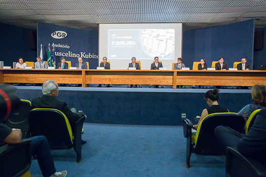 160329 Ato Entrega Assinaturas 10 medidas Combate Corrupcao - Antonio (34).jpg