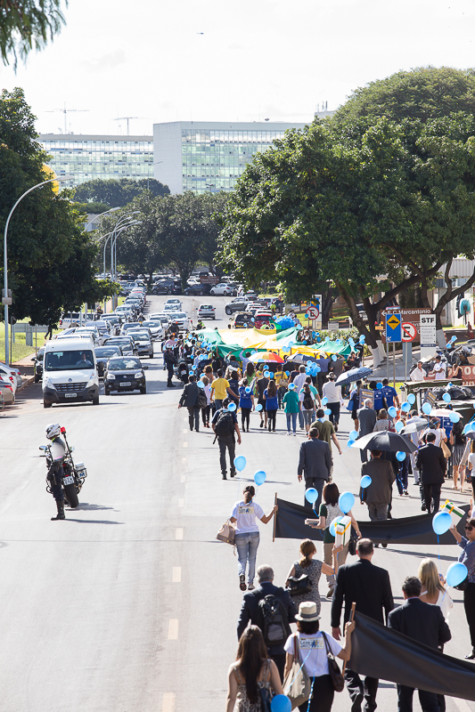 160329 Ato Entrega Assinaturas 10 medidas Combate Corrupcao - Antonio (43).jpg