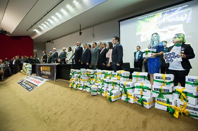 160329 Ato Entrega Assinaturas 10 medidas Combate Corrupcao - Antonio (58).jpg