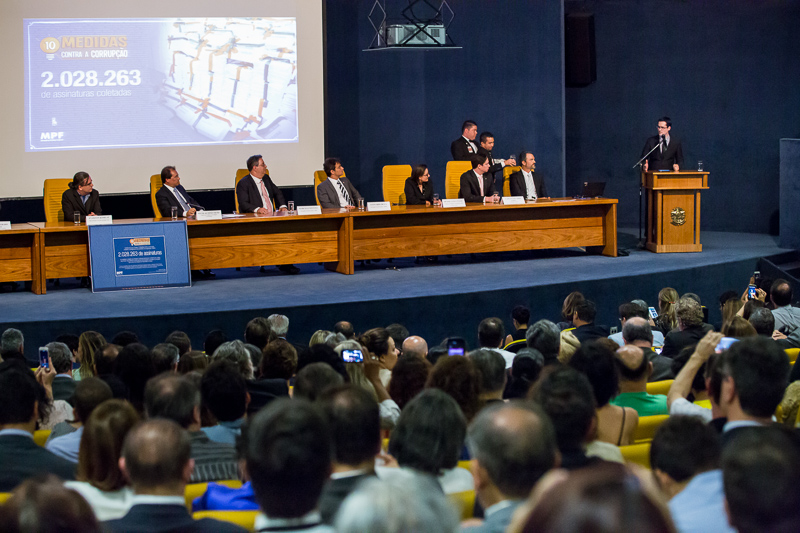 160329 Ato Entrega Assinaturas 10 medidas Combate Corrupcao - Joao Americo-192.jpg