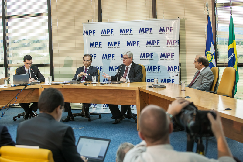 150319 Combate a Corrupcao Leonardo Prado-2.jpg