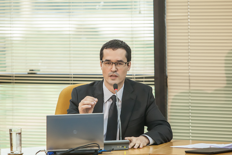 150319 Combate a Corrupcao Leonardo Prado-9.jpg